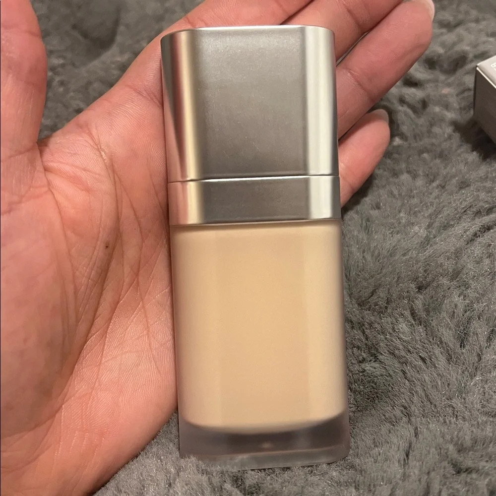 R.E.M. Beauty Sweetener Foundation - Light 1N